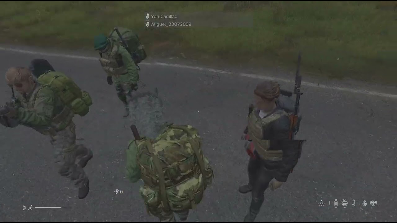 Mehmet souleve un militaire