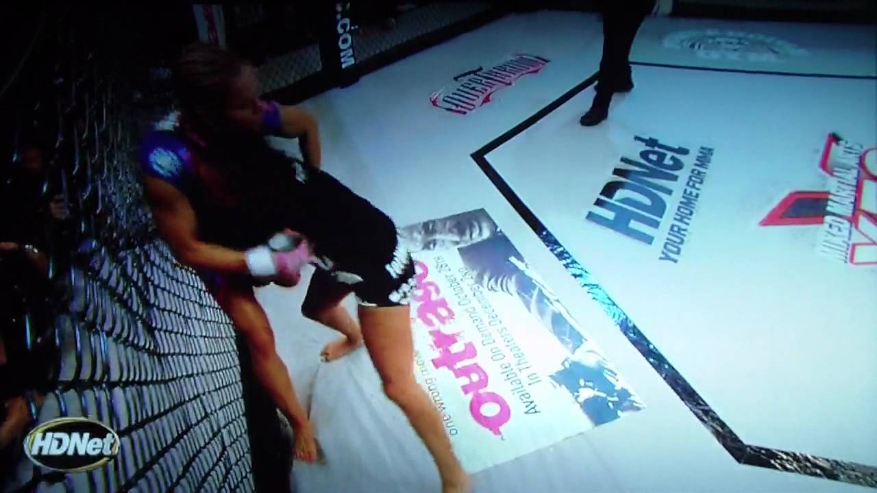 XFC 15 CARLA ESPARZA VS FELICE HERRIG  RD3.MP4