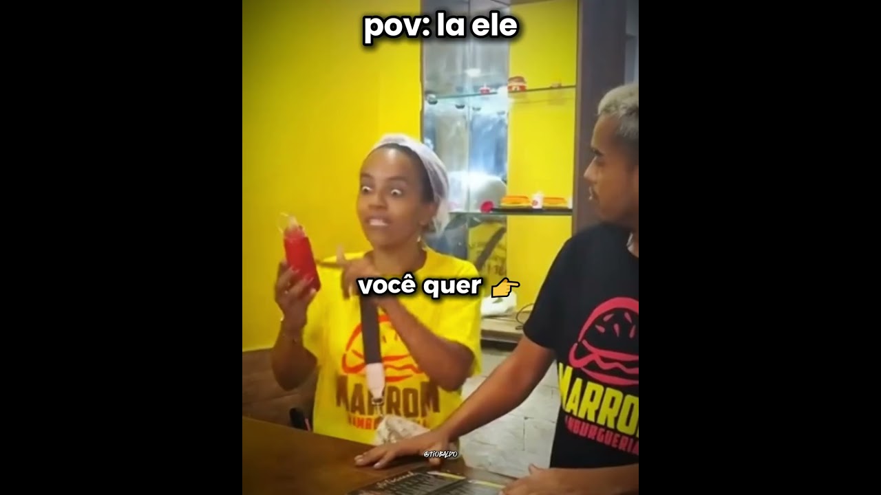 ele ligou o pisca alerta kkkkk l #humor #engra&ccedil;ado #shorts