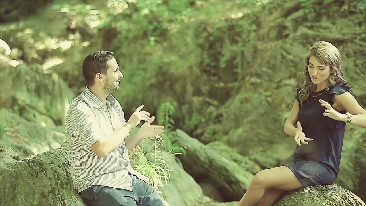 Γλυκερία-Δεν έχω πολλά (στη νοηματική γλώσσα) | Glykeria-Den eho polla (in GSL)