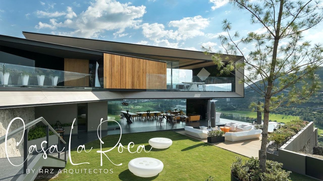 Rock House Paradise: Sustainable Design Meets Breathtaking Views