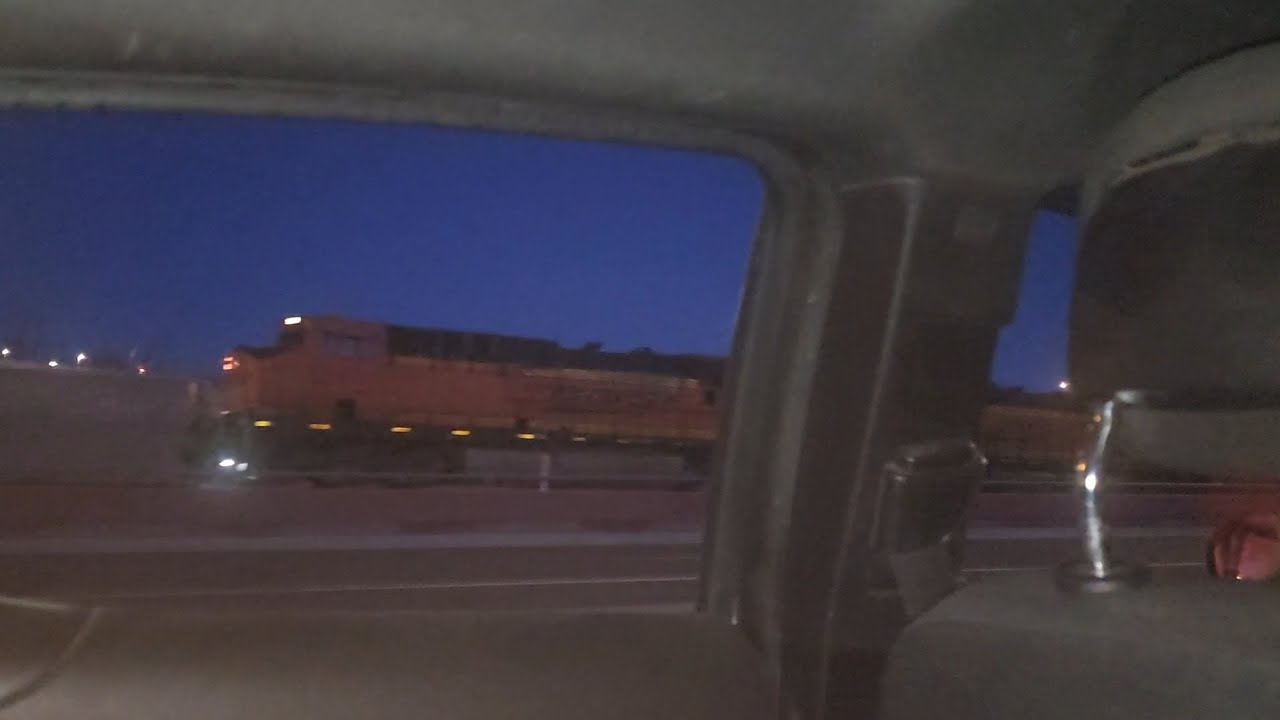 BNSF ???? Leads A Manifest with a stuck bell in El Paso