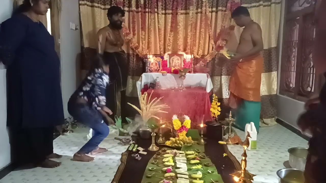 துணவியூர்மனோராஜ்சாமிஇல்லத்தில்நடைபெற்றஜயப்பன்பூசைவழிபாடுகள்mailaikanthanpakthi