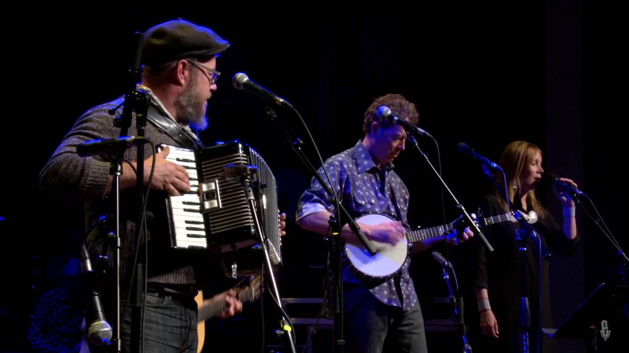 Langhorne Slim - Changes (eTown webisode #1016)