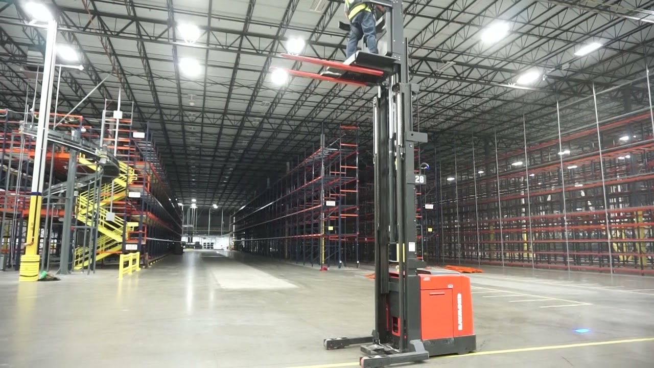 Raymond 5600 Order Picker Forklift - Tag #218288
