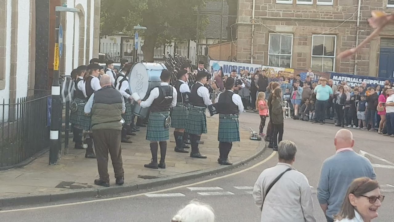 inveraray pipe band @SJMcWhirter @stuartl9135
