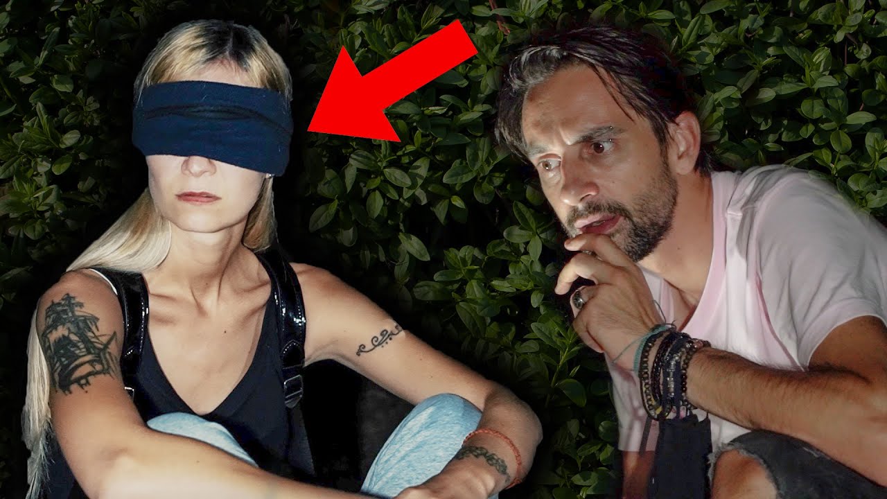 DEBBY BENDATA IN UN LUOGO INFESTATO ** ESPERIMENTO EXTRASENSORIALE **