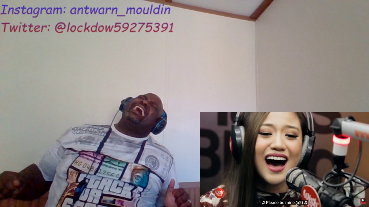 Morissette performs 