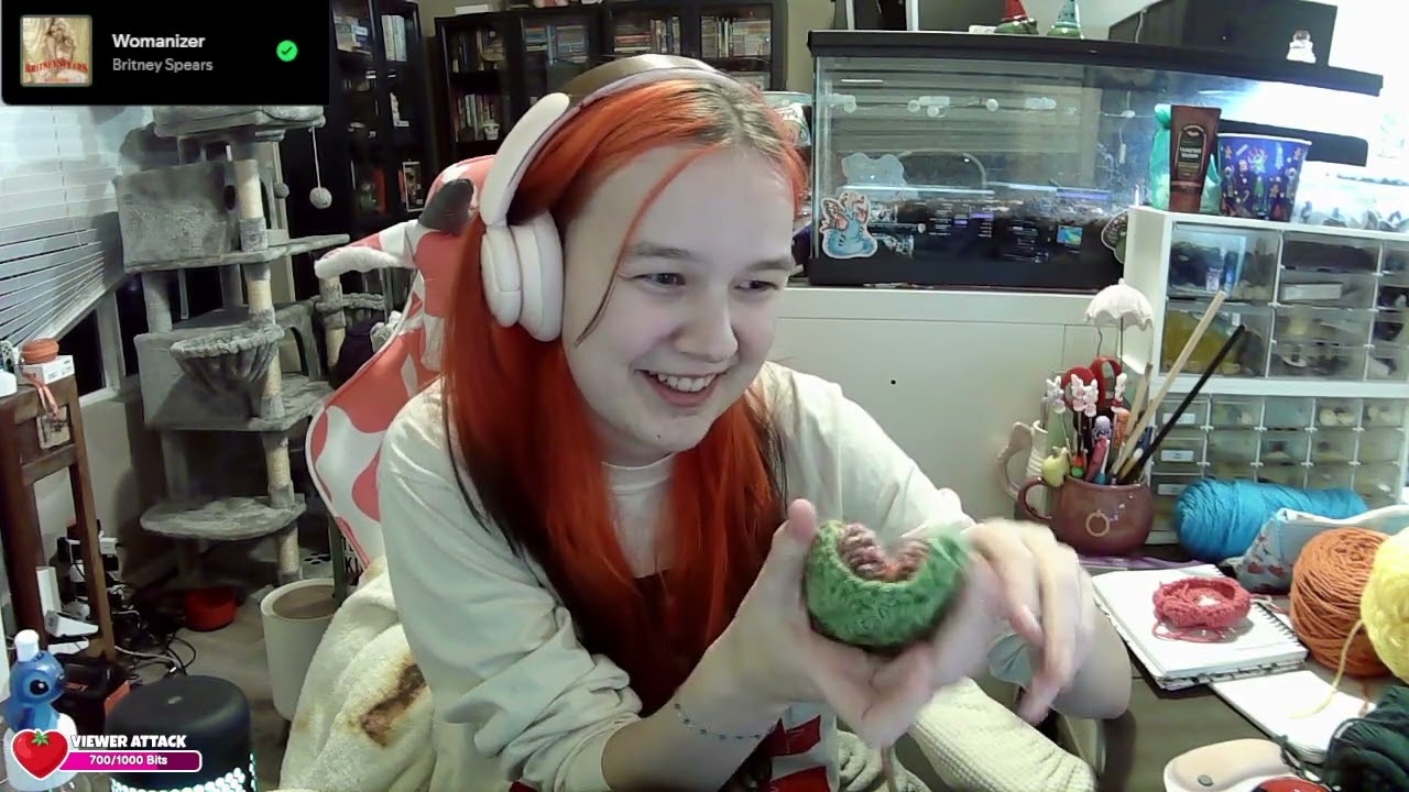Crochet and chill vibes, the thing i am best at (obviously) !swa !discord