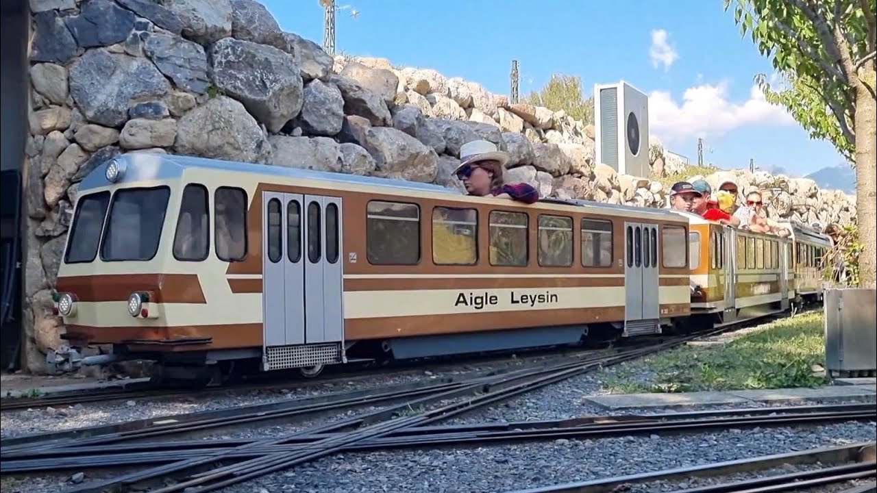 Bahnverkehr im Swiss Vapeur Parc
