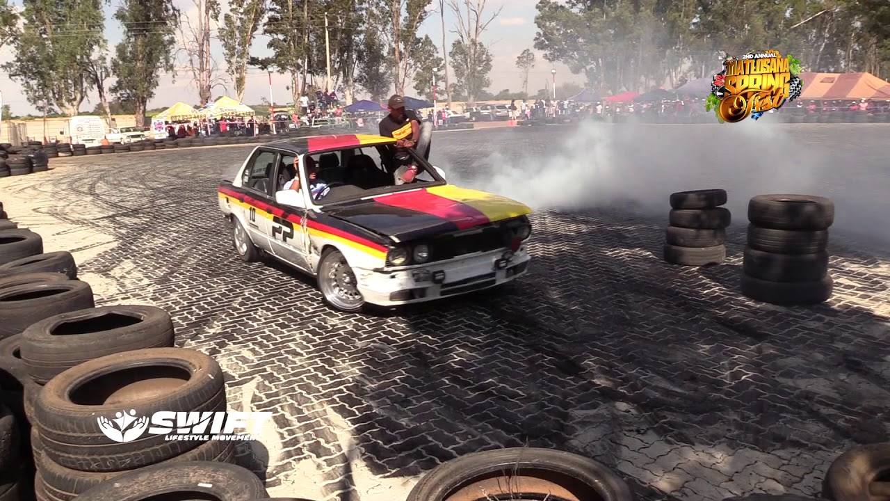 Austin spinning his E30 in Klerksdorp