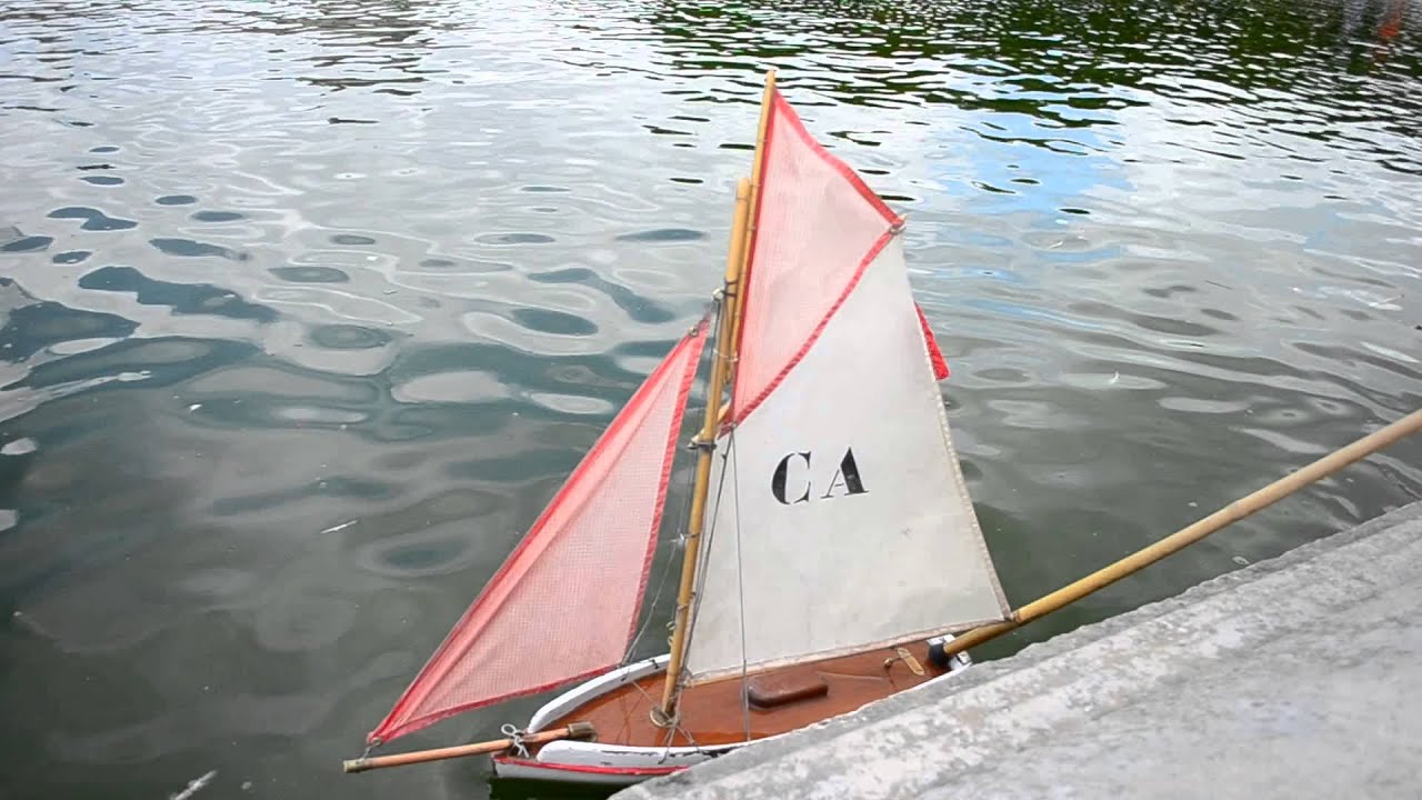 Les bateaux des jardins du Luxembourg