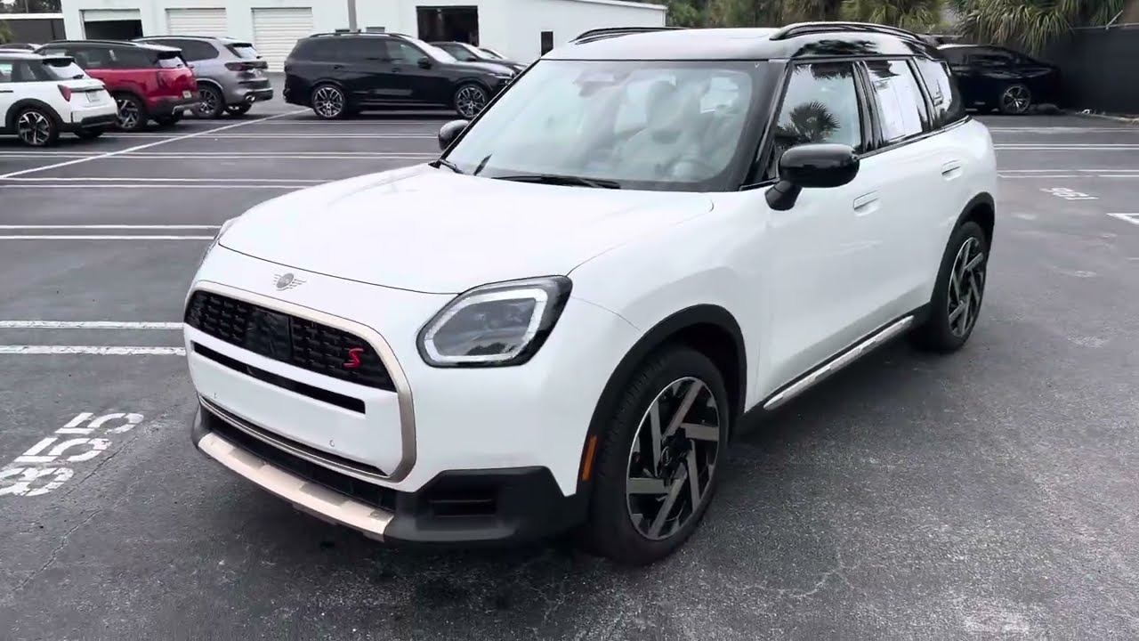 2025 Nanuq White MINI Countryman S ALL4 - MINI Certified with the Signature Plus Trim