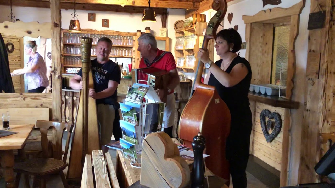Hirschbichelalm - Friedl spielt im Trio für Maria - Von Klaus Christ