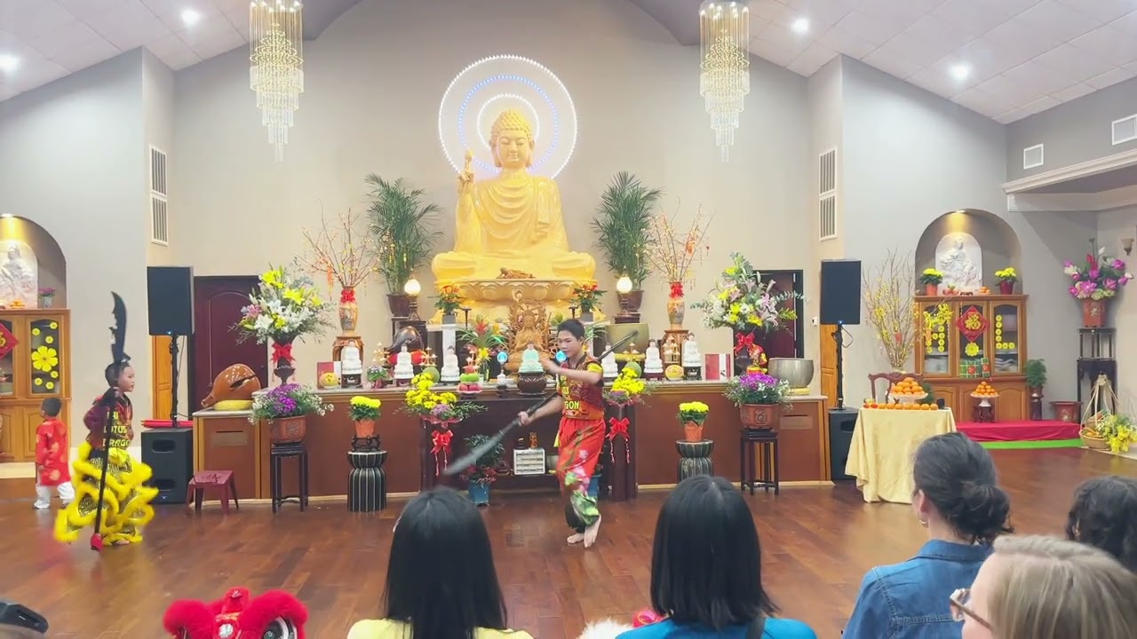 Mua Thanh Long Kiem by the kai