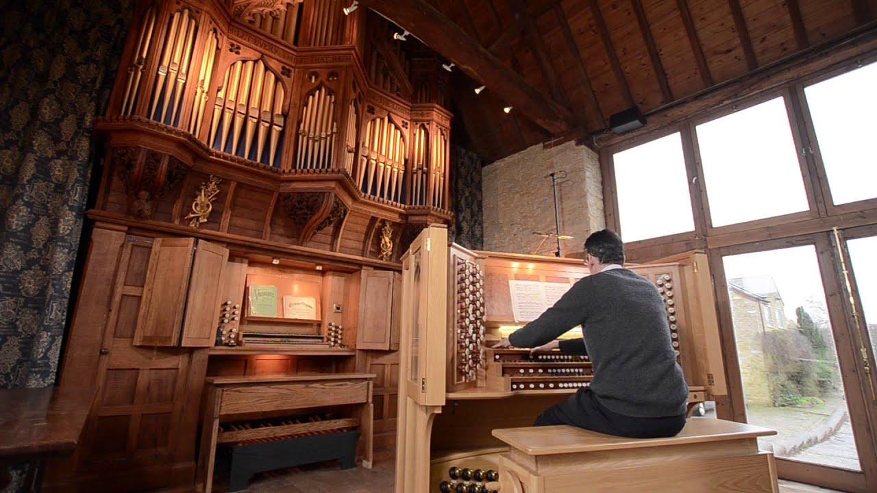 Howells Psalm Prelude Set 2 No 2 played on Regent Classic Digital Church Organ