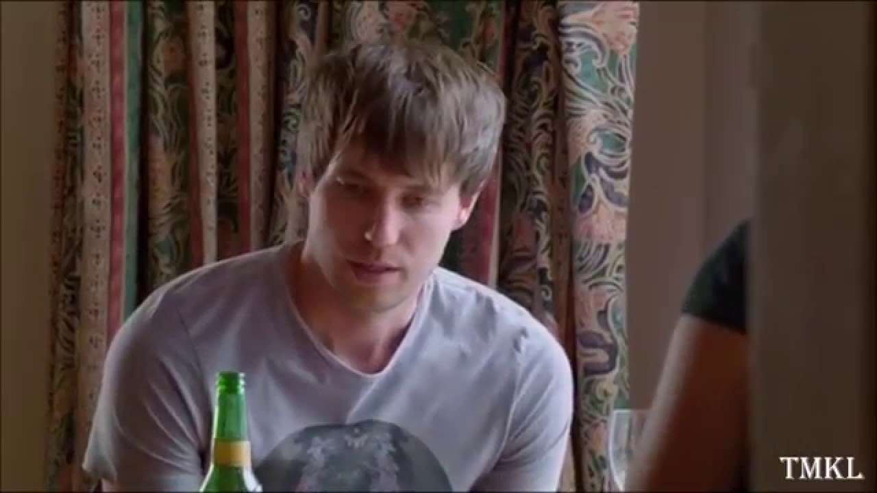 Max and Zoe Scenes S30E06 - Casualty