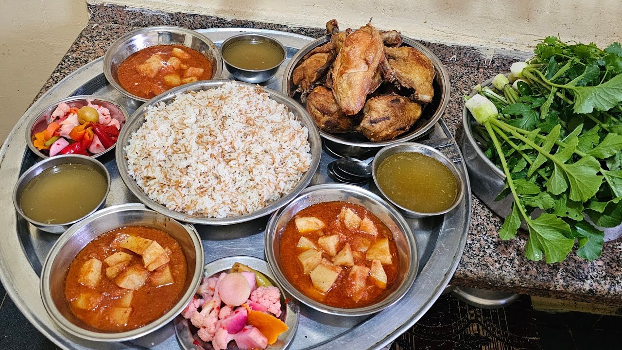 كل سنه وانتم طيبين يوم بسيط من مطبخ امي وكانت فسحه جميله في العزبه قلت اخذكم معايا واوريكم الأراضي 💓