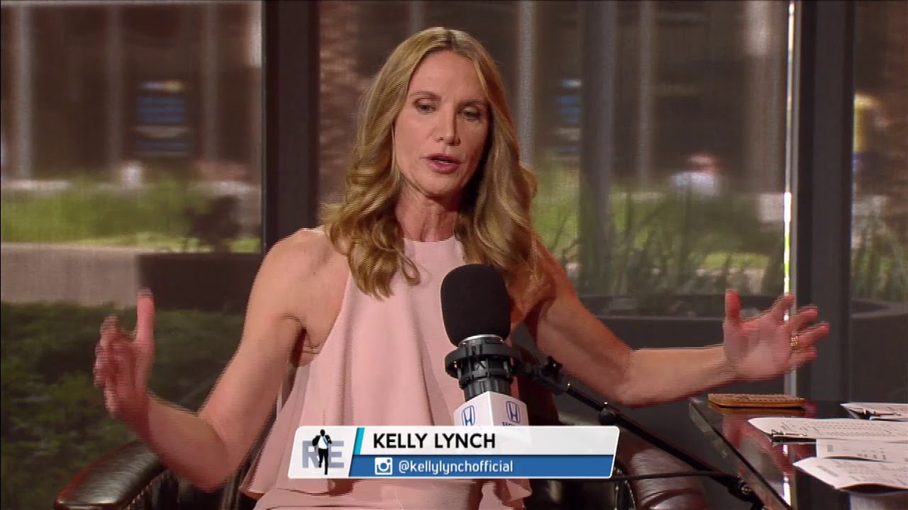 Actress Kelly Lynch on Growing Up in Minnesota & Liking The Vikings | The Rich Eisen Show | 8/16/17