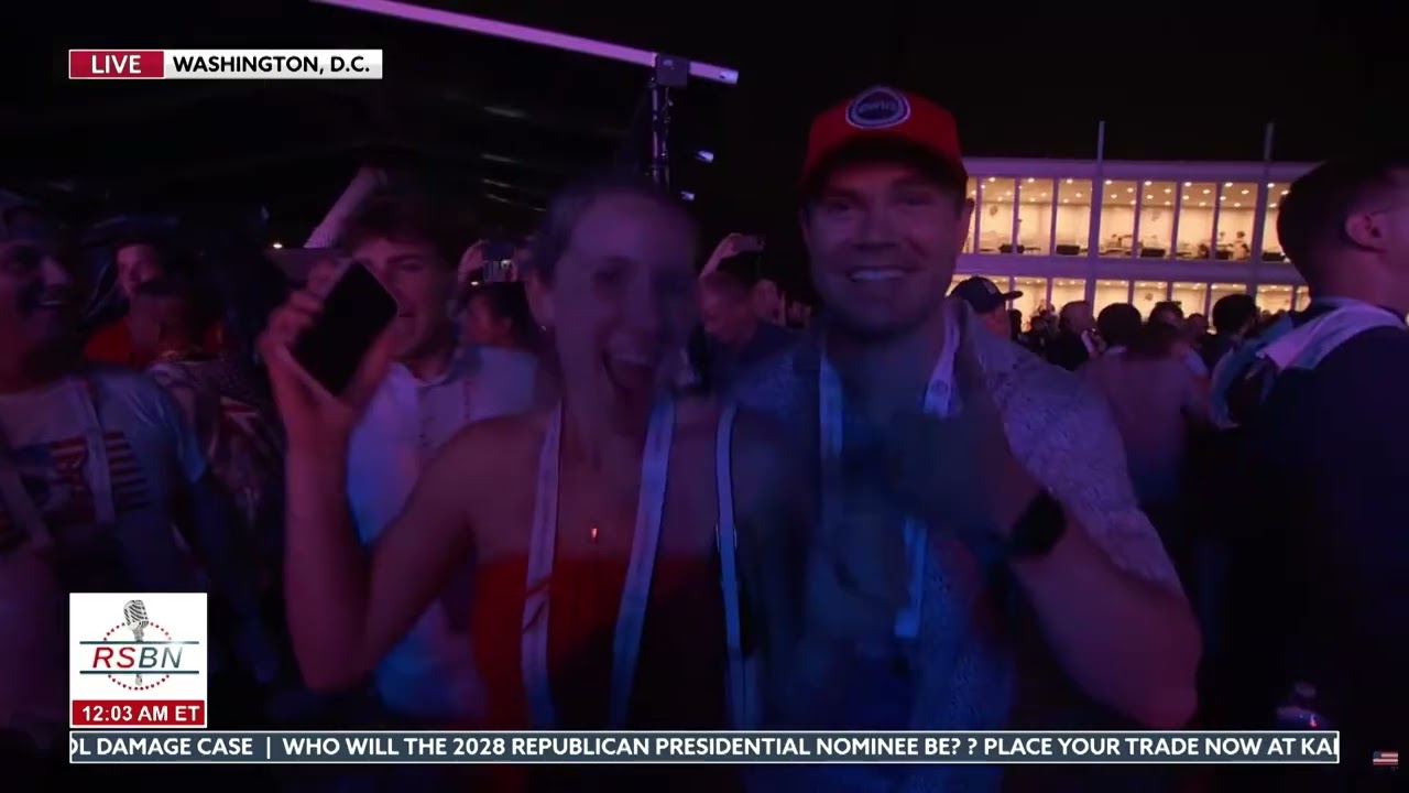 WATCH: World's Largest Fireworks Display Kicks Off and Lights Up D.C. Sky - 07/04/26