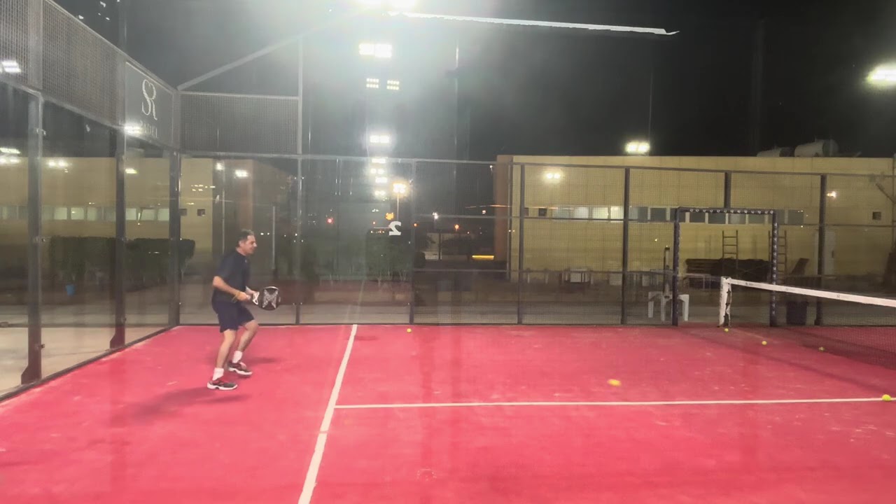 Using glass in defense (forehand)