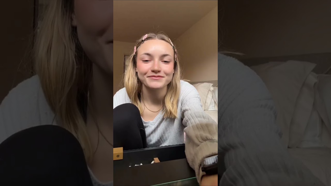 A Beautiful Girl And Sexy With Stunning Red Lips #live #subscribe #beautiful #girl