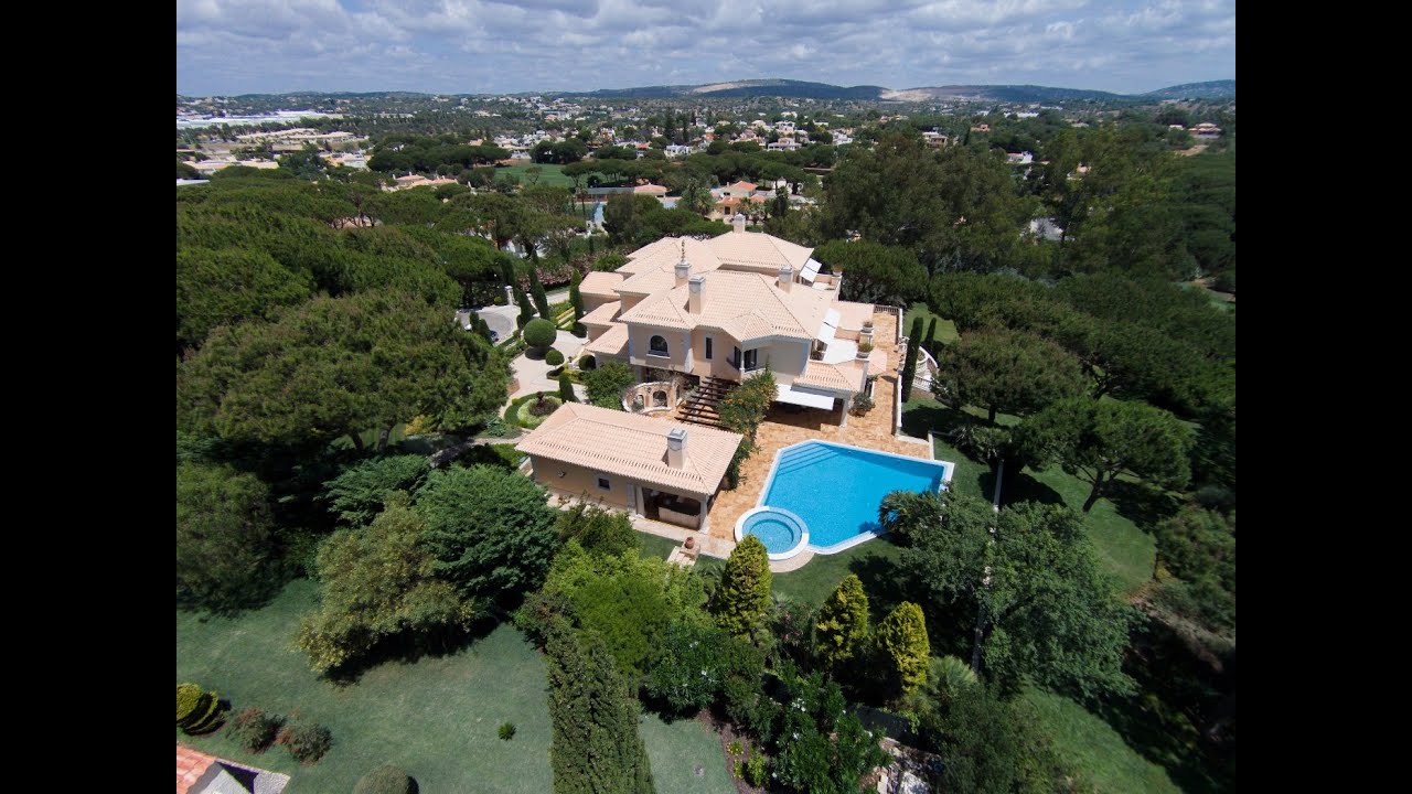 AlgarveProperty.com, Portugal - Luxurious Golf Course Masterpiece