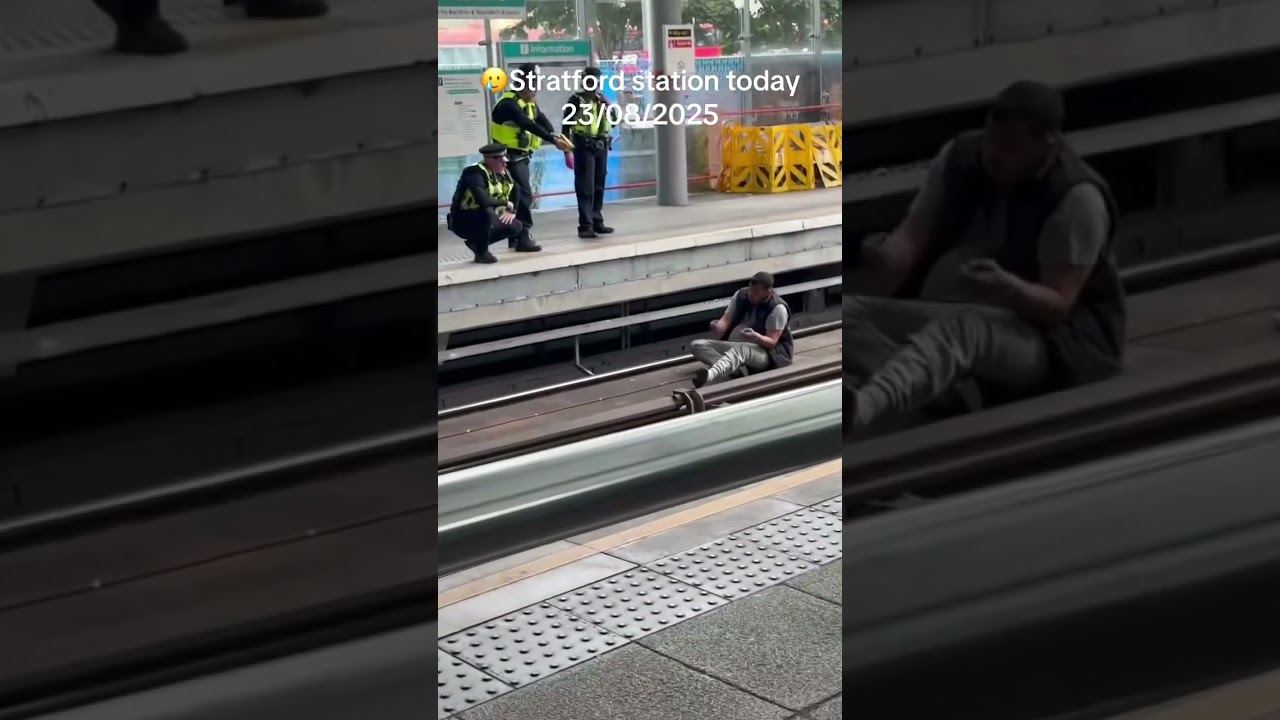 Suspected gunman tasered in Stratford after jumping on train tracks