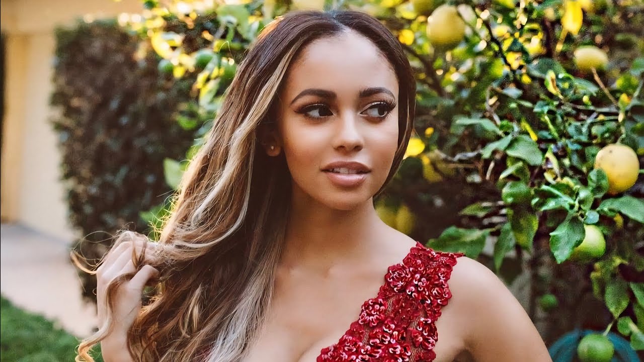 Vanessa Morgan - Distance