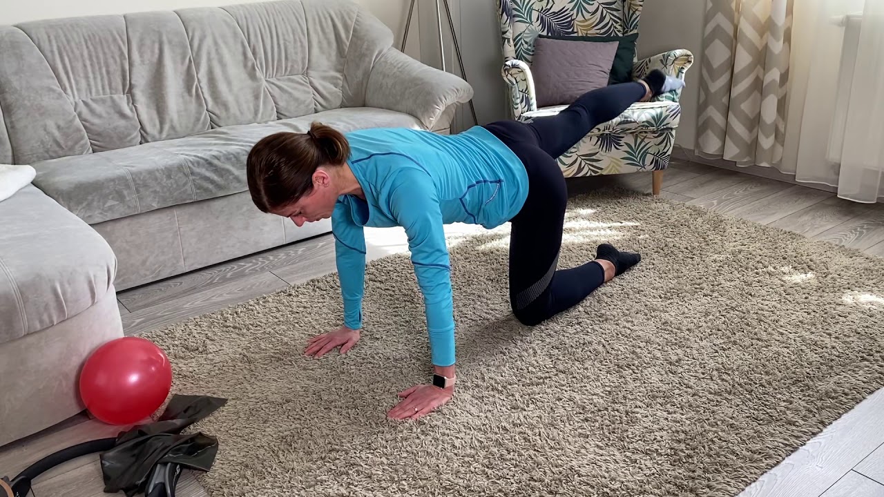 Pilates óra 1. Esztivel!