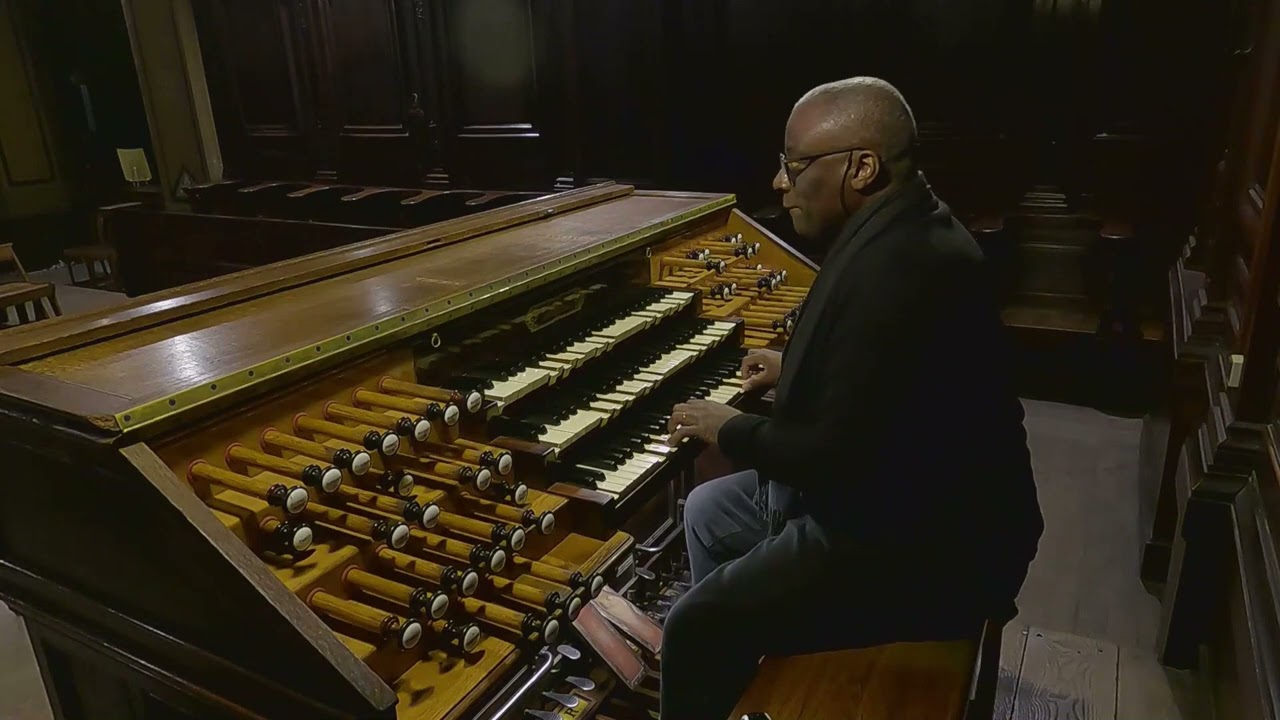 WAYNE MARSHALL PLAYS IMPROVISATIONS ON CHRISTMAS THEMES