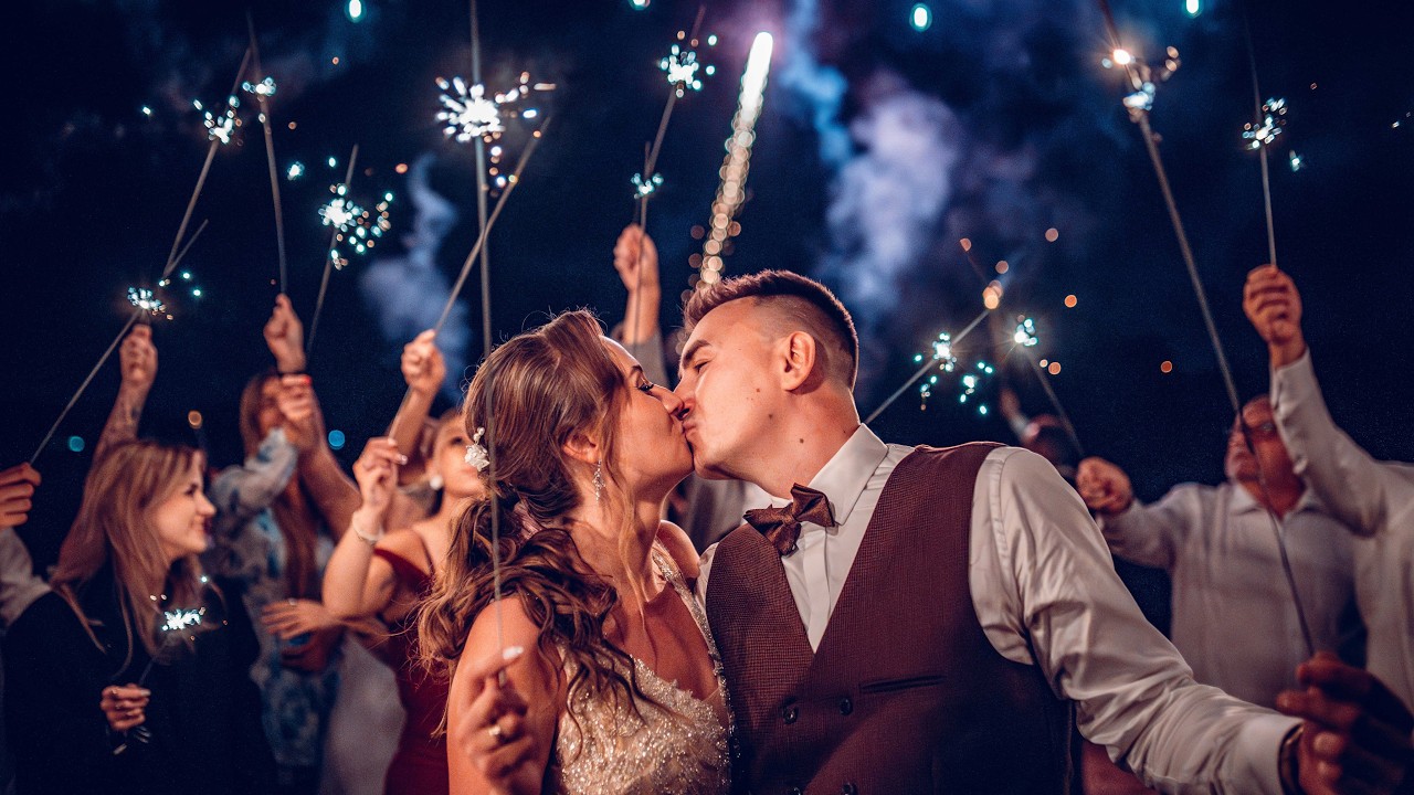 Beata i Mateusz 🥰🤩 weselili się  💒💍✨ nad pięknym  Jeziorem Srebrnym 🥳