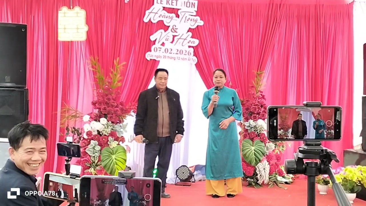  Anh Quân Trung Quốc Và Chị Hoàng Viễn Việt Nam phiac cắn hấng mà kết rất hay mọi người ạ 