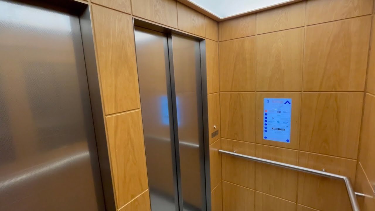 EXTRAORDINARY ELEVATOR!!! Brand new 2018 Lutz Elevator at office building, Hamburg, Germany