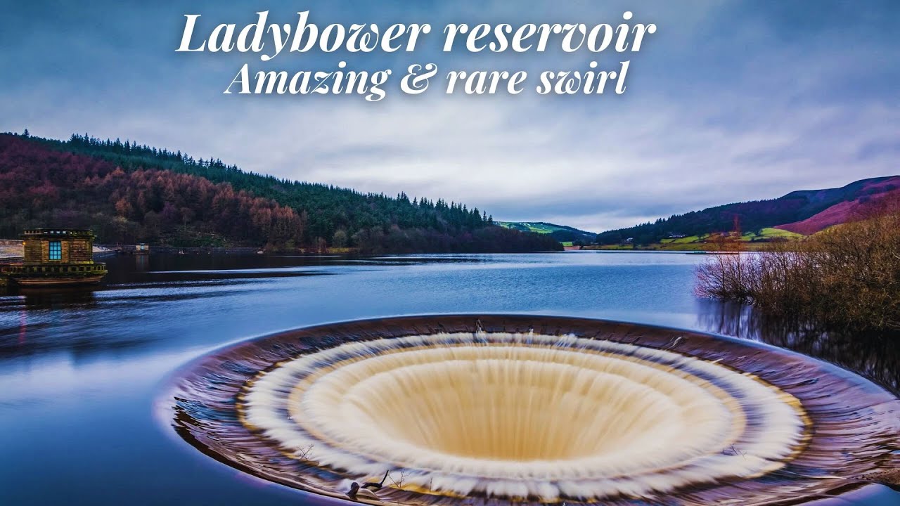 Ladybower reservoir plughole: perfect drive & rare sight  #peakdistrict #plughole #ladybower