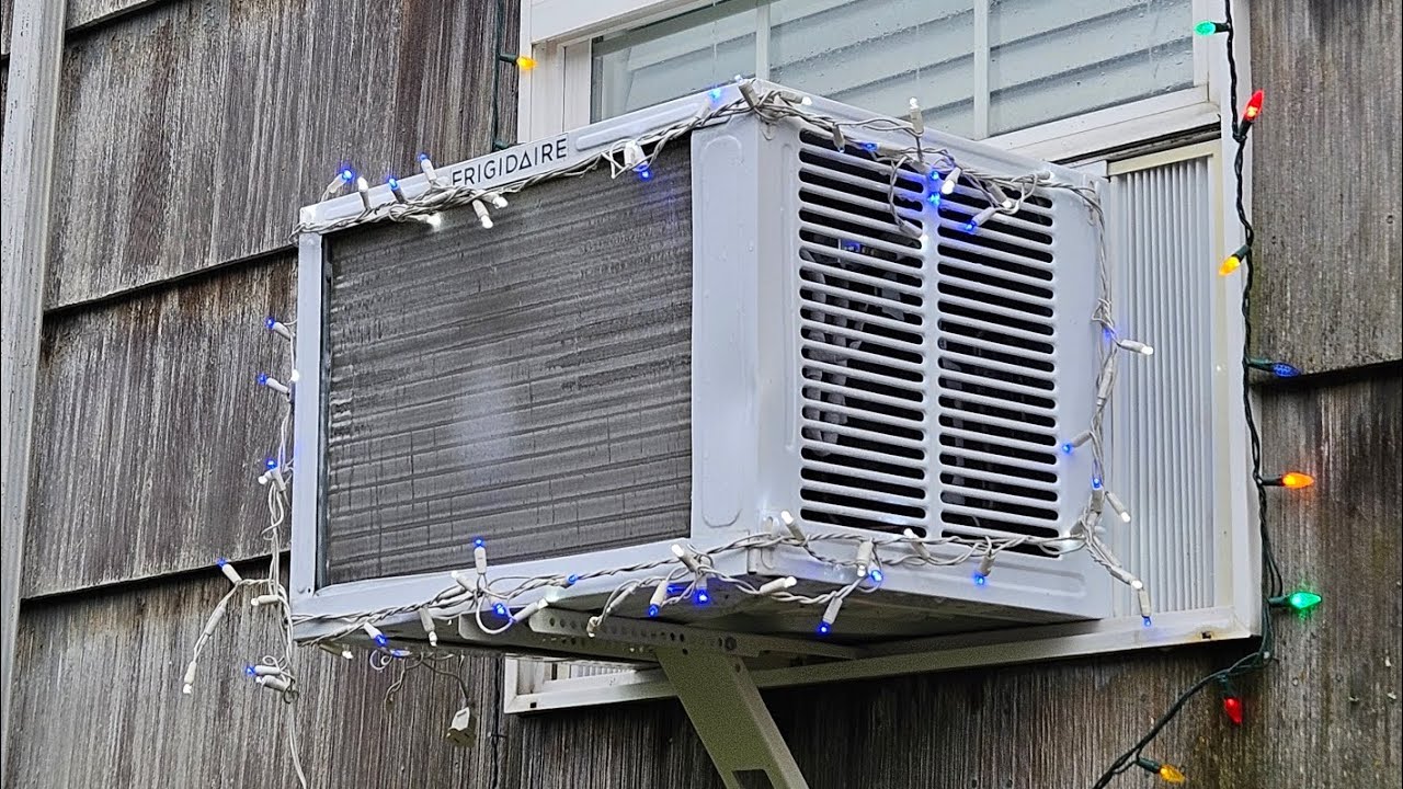 Christmas Defrost Cycle Of My Frigidaire Window Heat Pump (Steam Show)