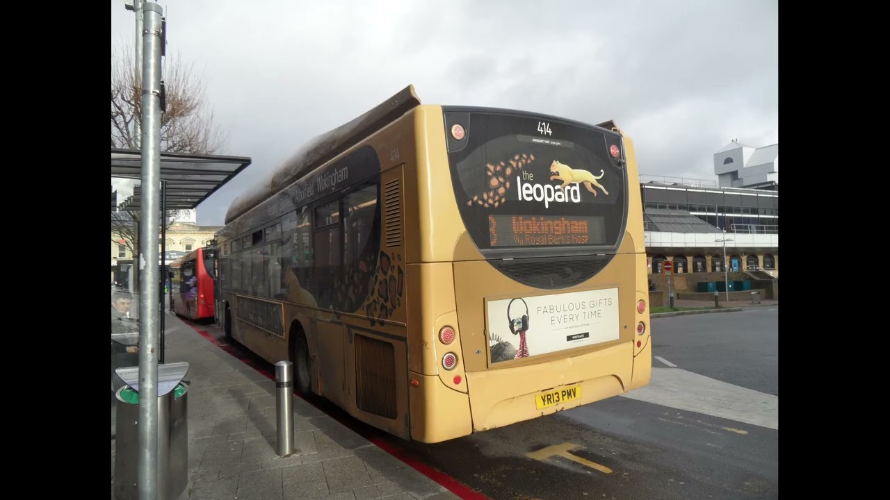 Enviro 300SG Scania K370UB Reading Buses 414 YR13PMV on 3 (Leopard) Leaving at Reading Station Road