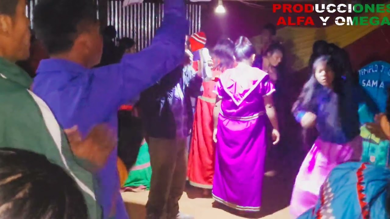 pastor Arcenio Salina junto al Ministerio musical Fuente de agua viva. en Llano.