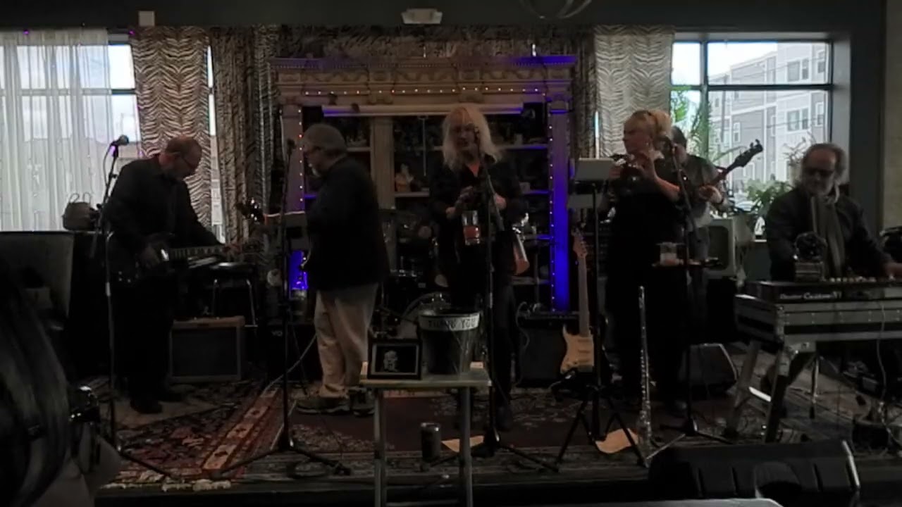 3 Legged Dog - Like a Hurricane