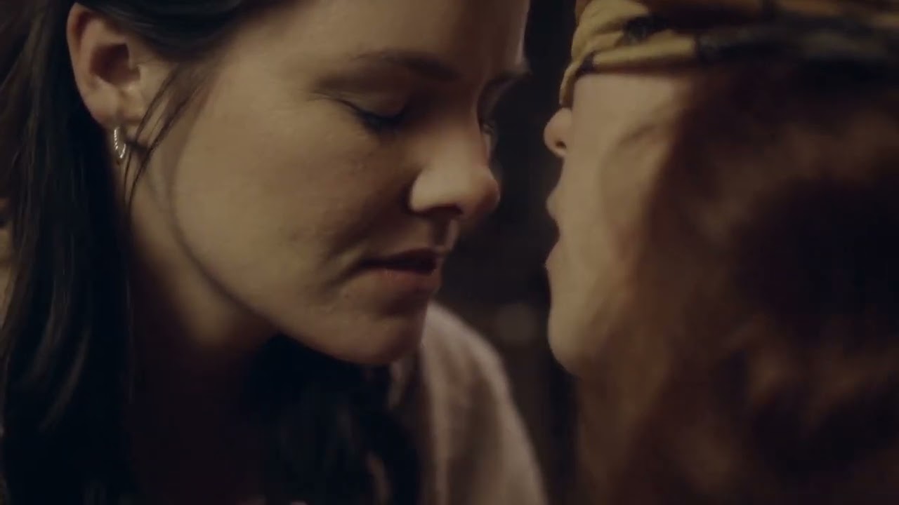 Walk With Me   Kiss Scene &mdash; Logan and Amber Bridget Barkan and Devin Dunne Cannon