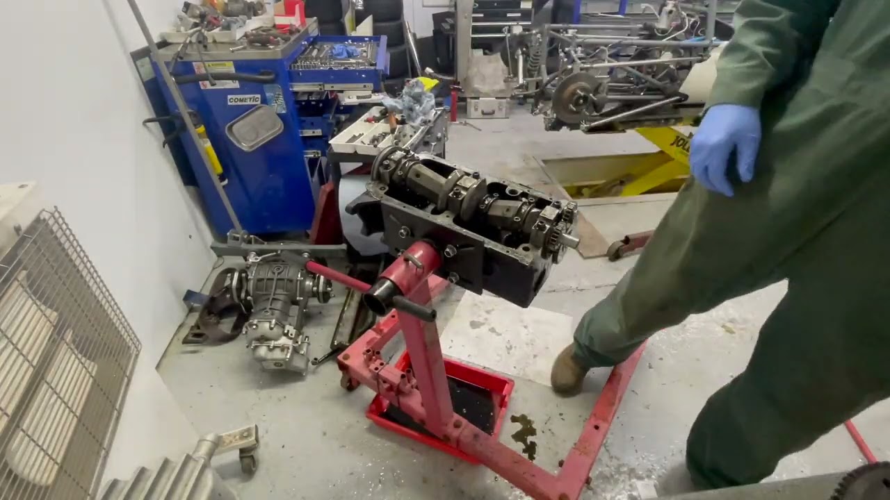Brabham BT21 - Historic F3 - lets strip that engine down!  HD 1080p