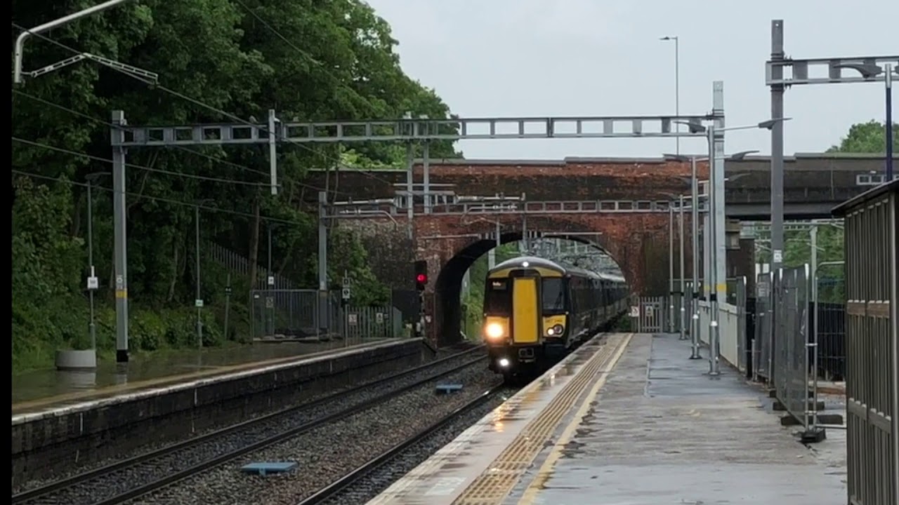 Great Western Railway Trains at Twyford on May 12th 2018