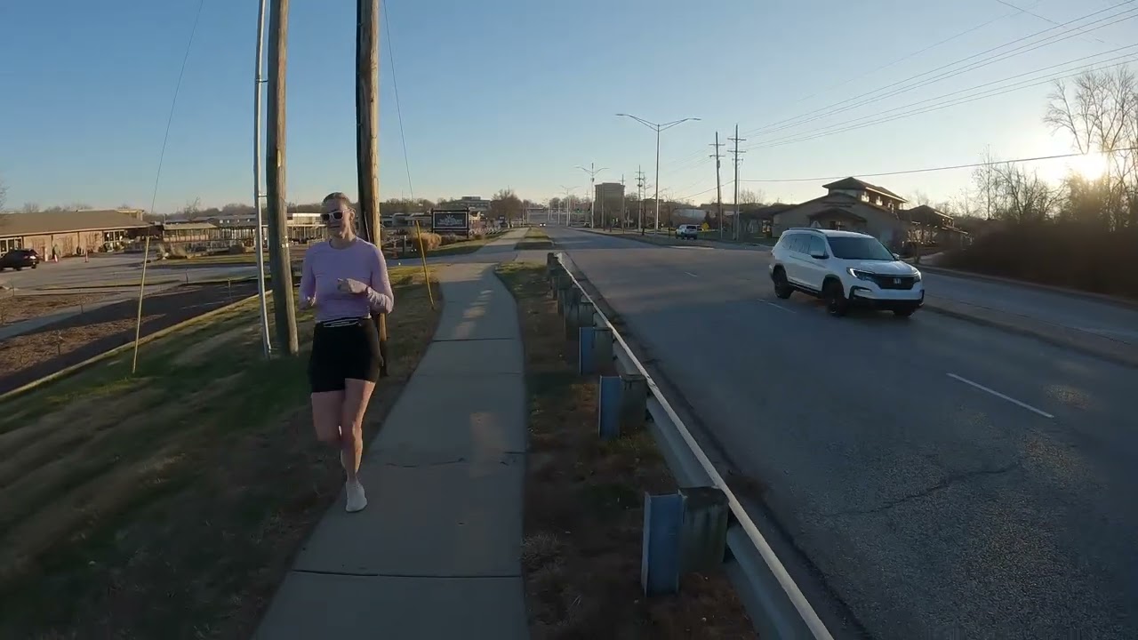 Walk in Overland Park KS, Indian Creek Trail (Nall Park to Fox Hill Park)