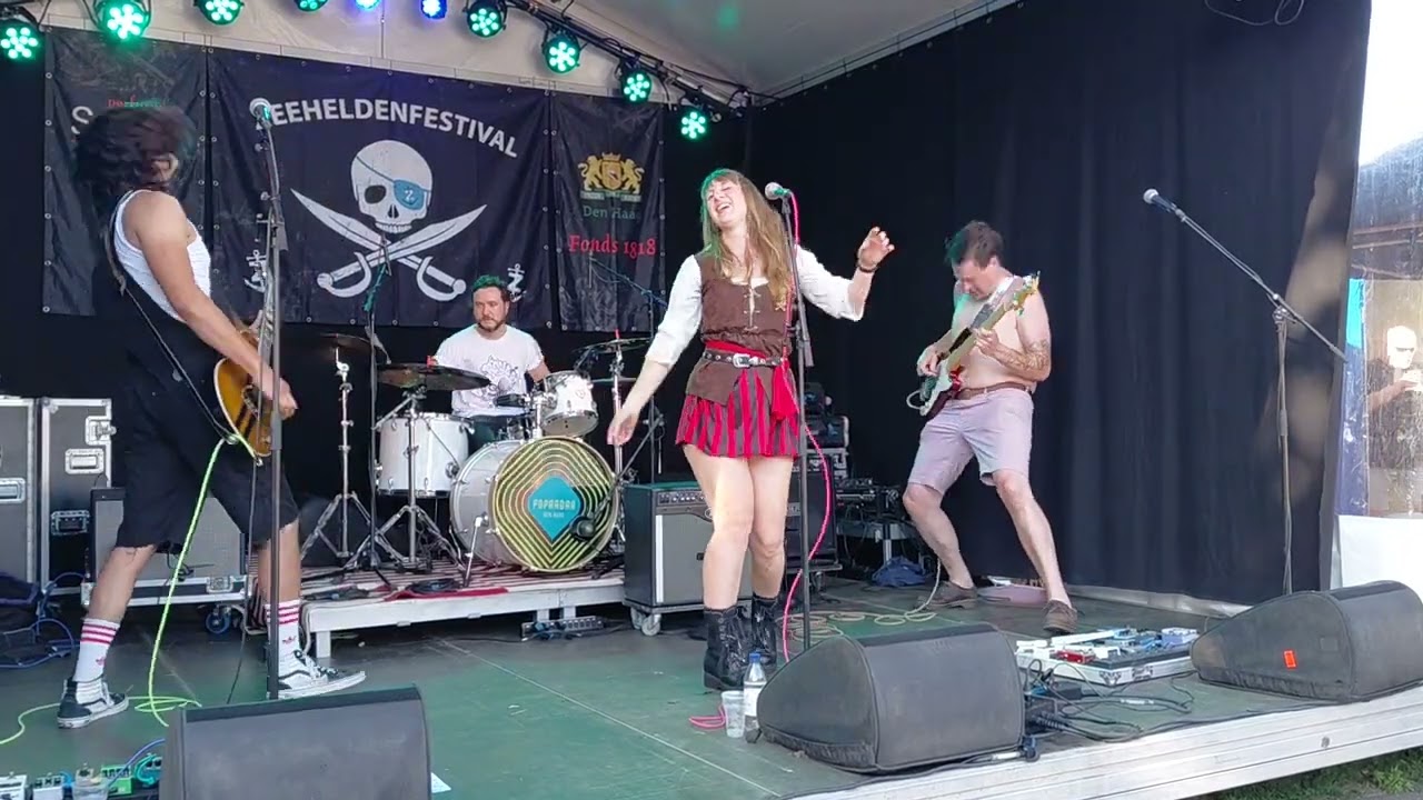 Røyking - Liever Lui Dan Moe + Gewoon Gemiddeld - Prins Hendrikplein Zeehelden-festival - 10 7 2025