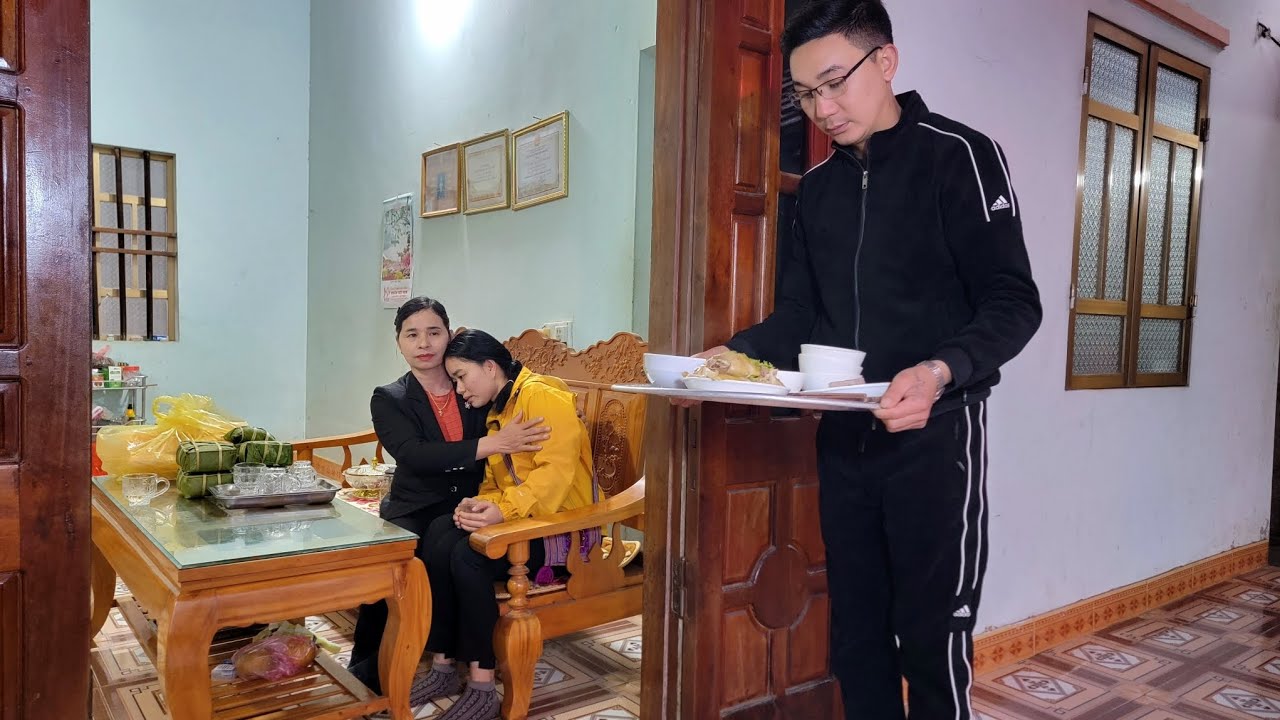 What happened to the single mother (Tieu Ly) and the concerns of the CEO mother?