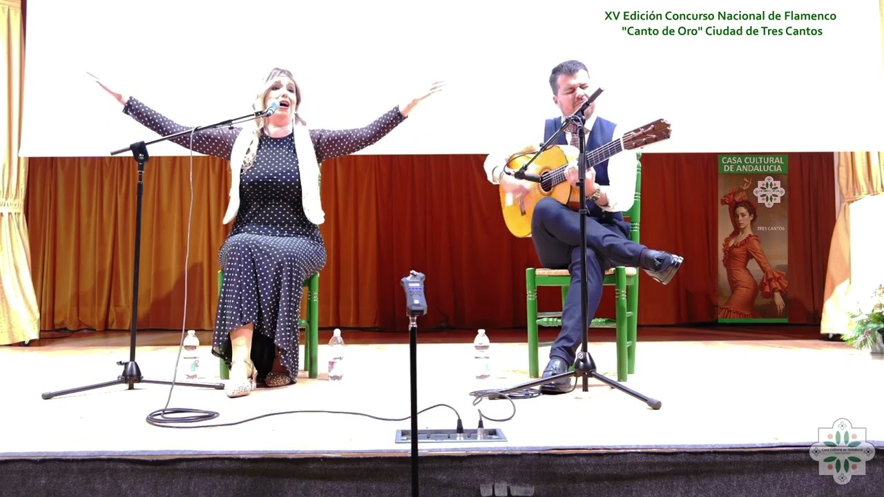 Raquel Salas por Mineras, con Mané Ortega a la guitarra