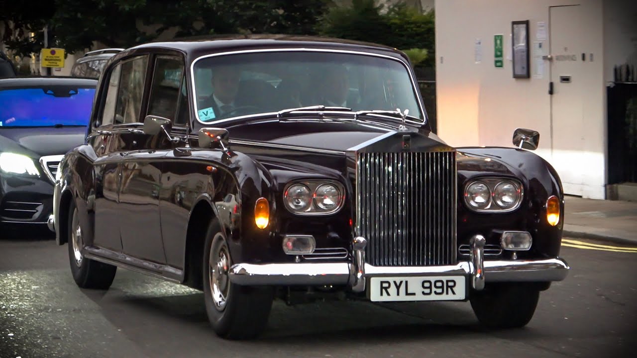 Classic Cars in London December 2024