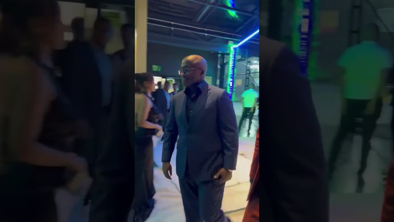 Min Olivier Nduhungirehe yitabiriye ibirori byo kwizihiza isabukuru y' umuhanzikazi Bwiza Emerence