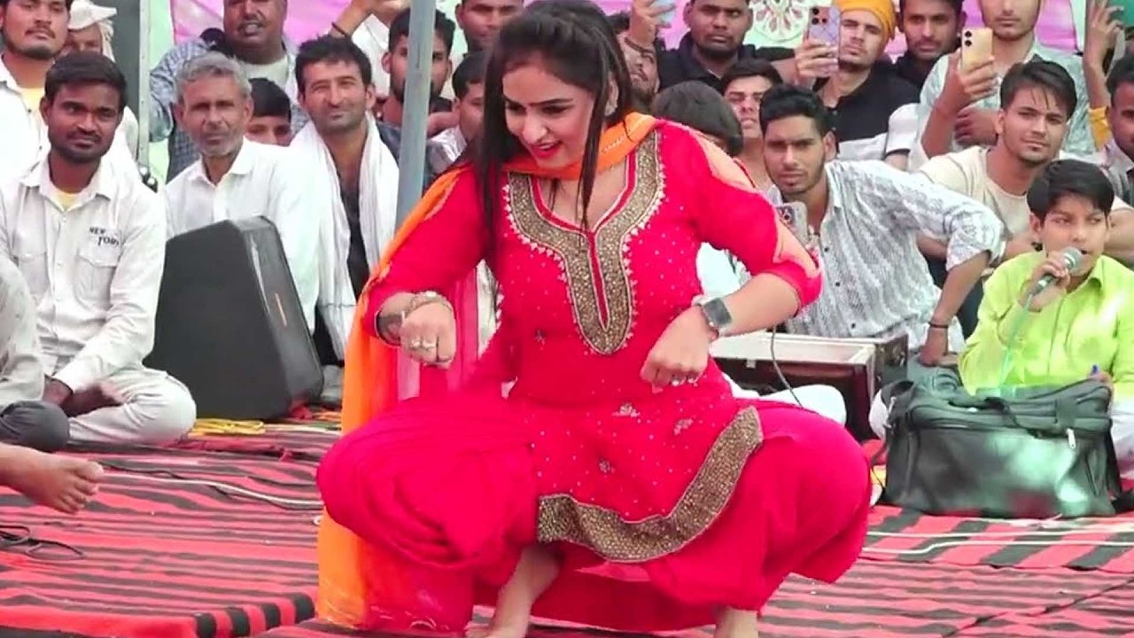 Sanjana Chaudhary Dance :- Gurjar Ke Payar me I गुर्जर के प्यार में_Haryanvi Stage Dance I pb music