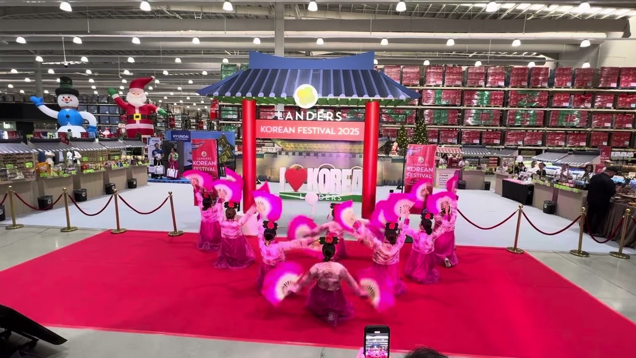 Korean traditional gan dance